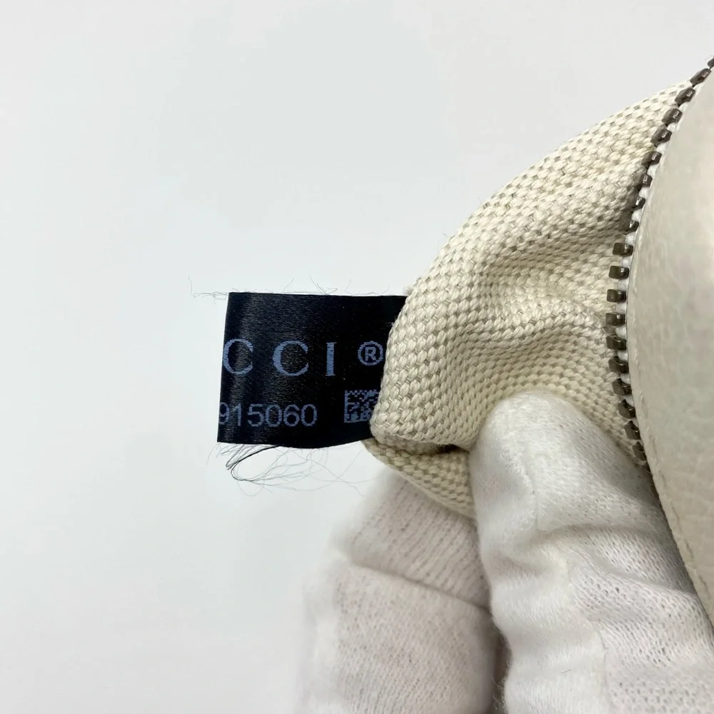 Authentic Gucci Grained Calfskin Logo Messenger Bag - Picture 13 of 15